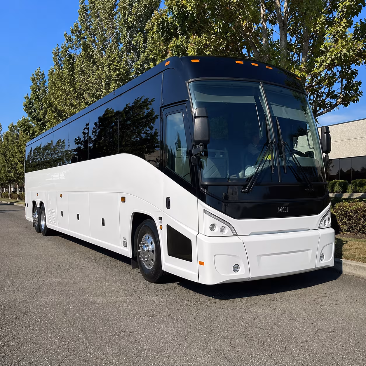 25 passenger minibus