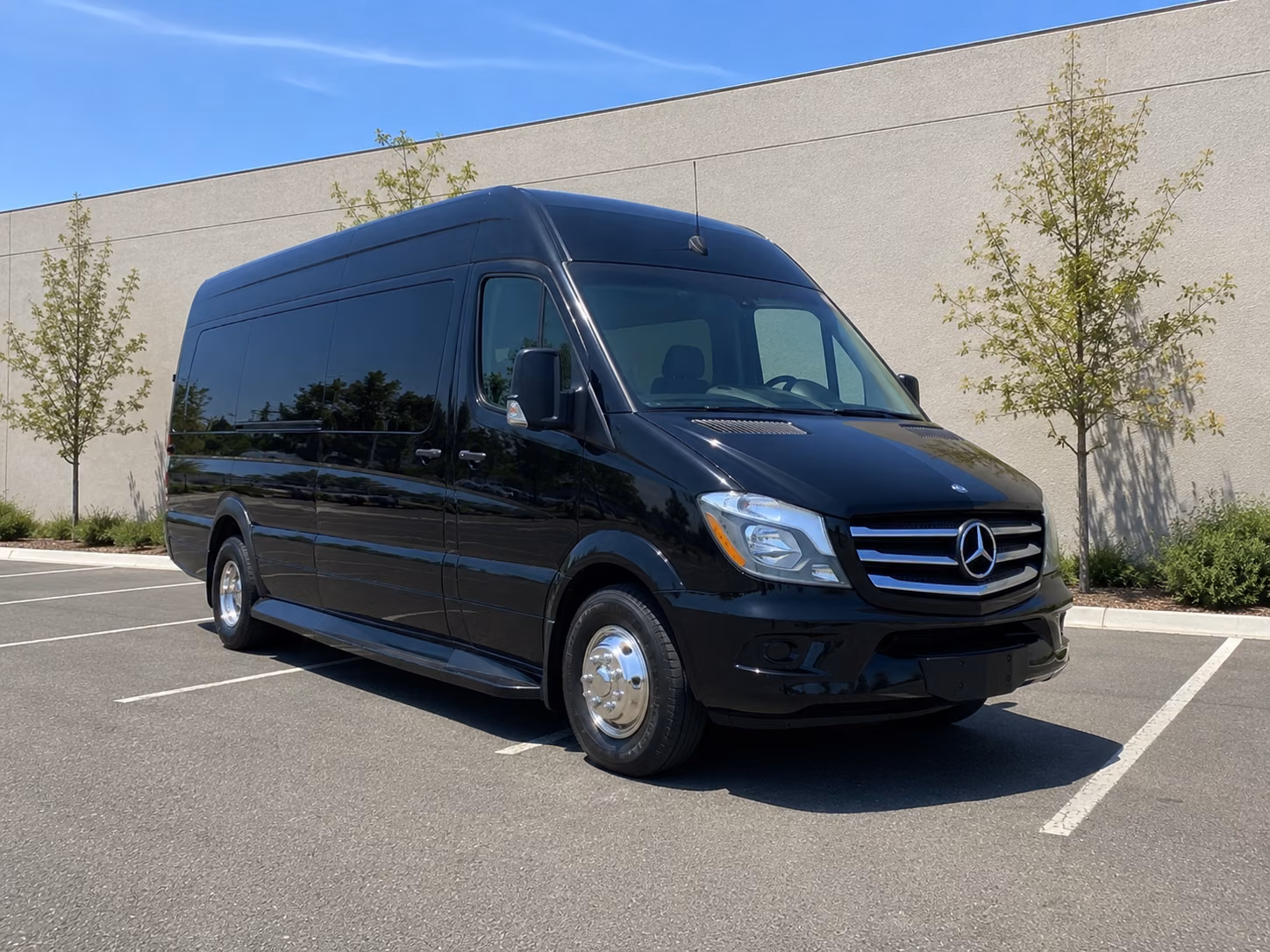 book a bus for your next prom 1