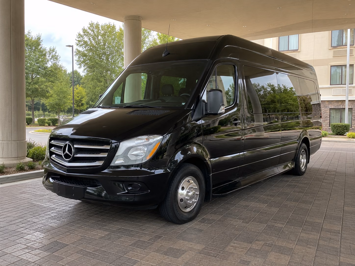book a bus for your next wine tour 3