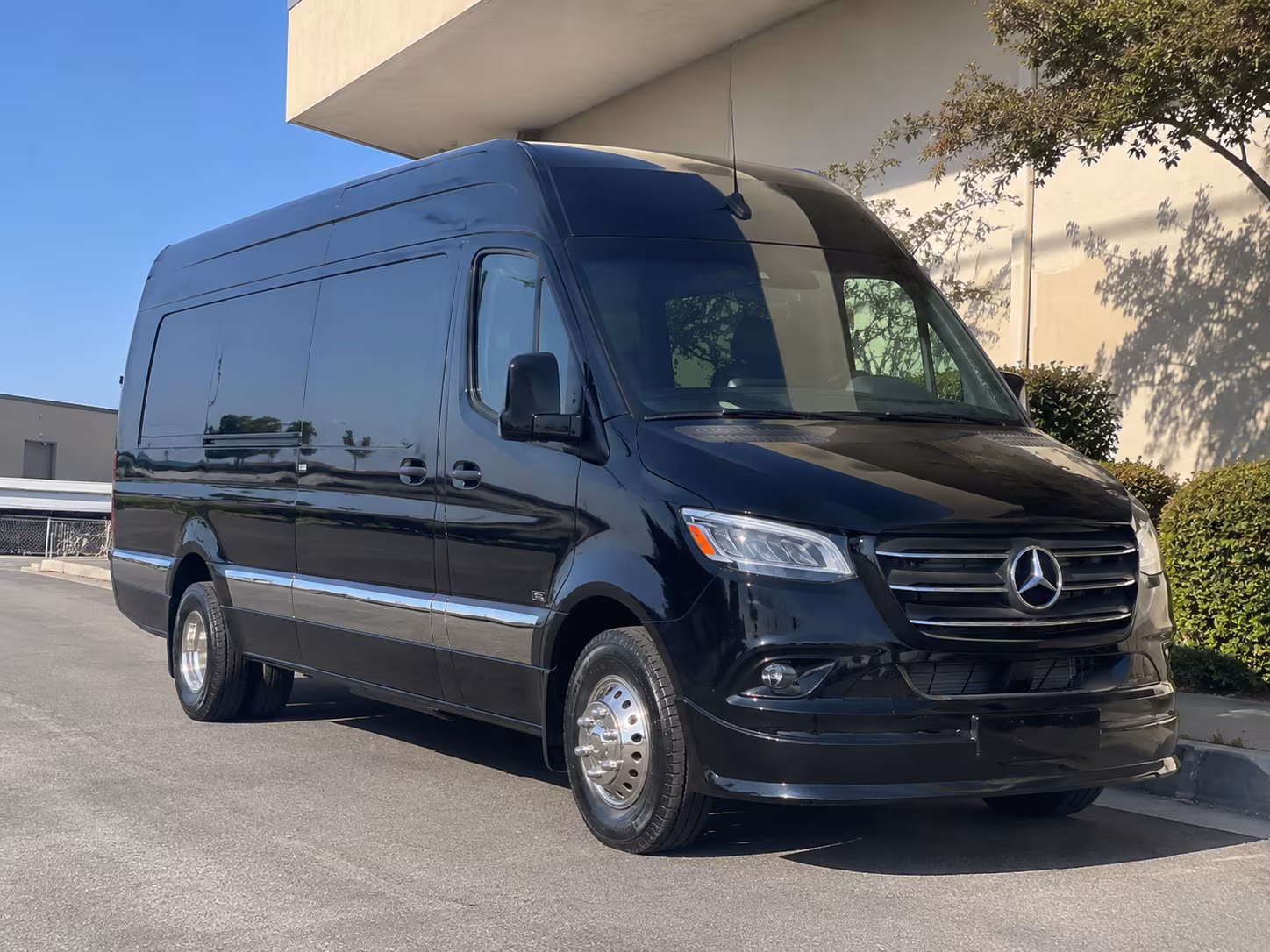 bus rental options for mableton trips