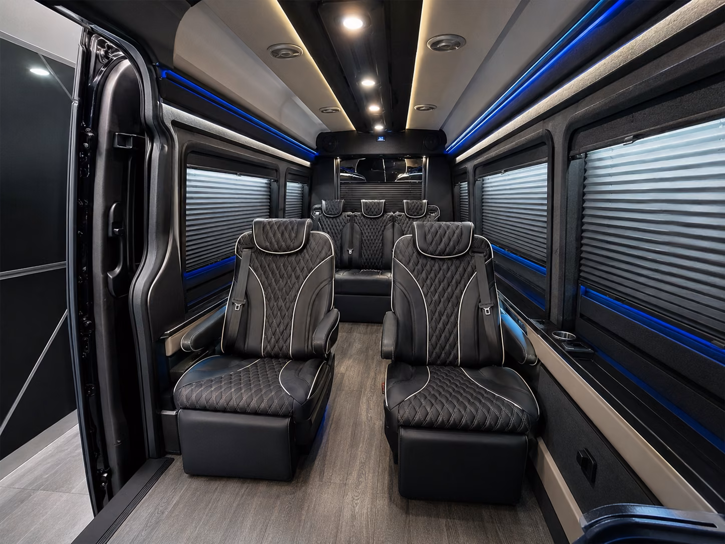 bus rentals for corporate retreats and team building events near mableton